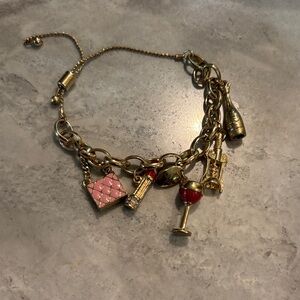 Charm Bracelet w Adjustable Chain